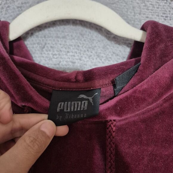 FENTY x Puma RHIANNA Women's Crop Pullover Hoodie Velour Maroon Small - Picture 2 of 6